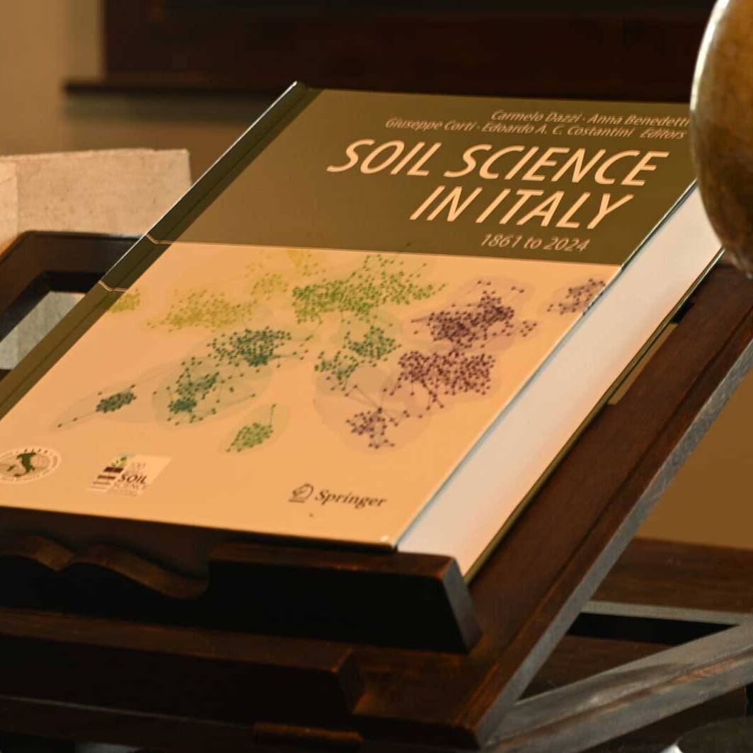 Soil Science in Italy m.c.m. Ecosistemi Springer Accademia Nazionale Agricoltura Georgofili scaled 1600 uai PUBBLICAZIONE DELL’IMPORTANTE E STORICO VOLUME “SOIL SCIENCE IN ITALY 1861 – 2024” ECOSISTEMI