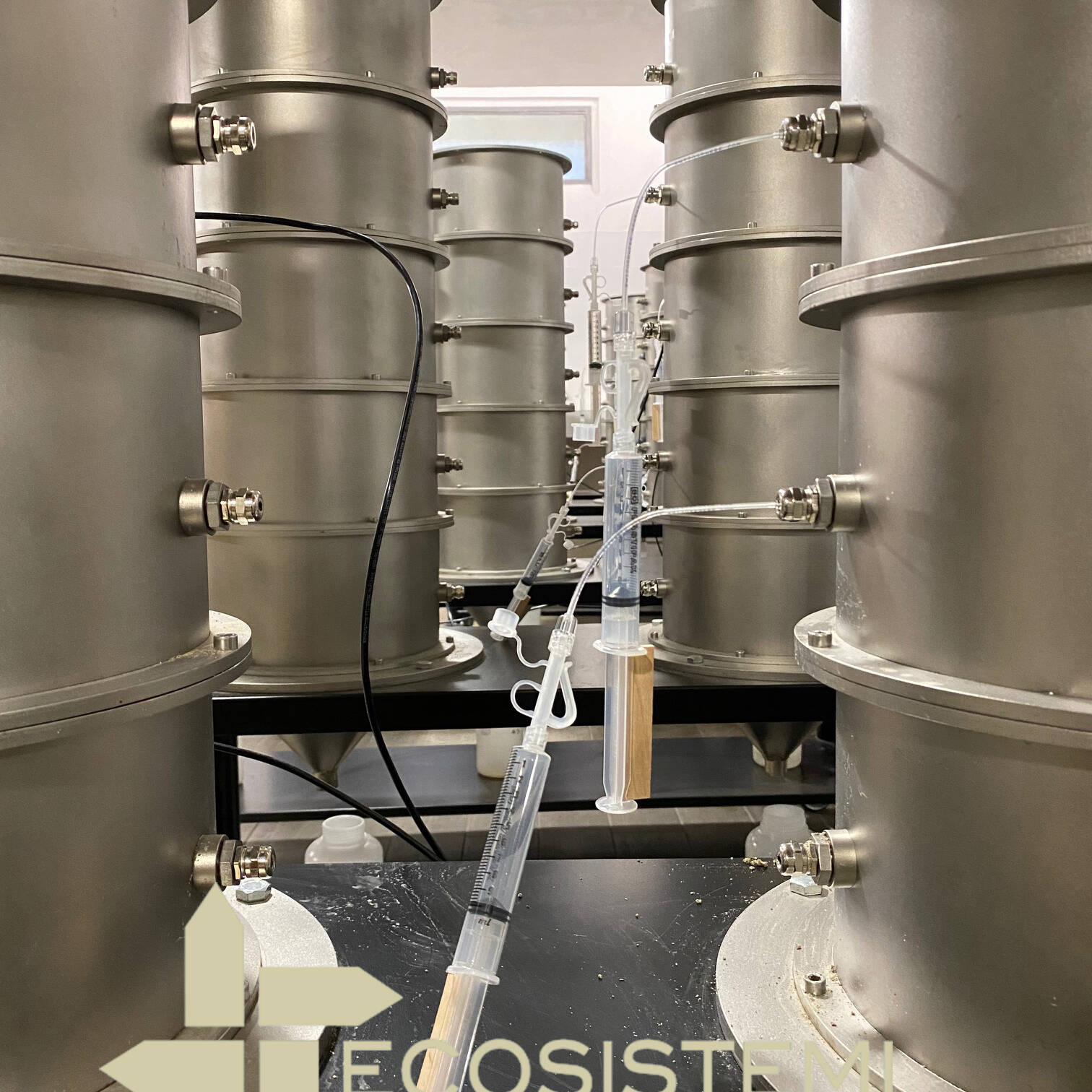 Soil columns lysimeters sensors laboratoro analysis research Ecosistemi Piacenza uai AGRISED FINANCING - SENSOR CABLING FROM SOIL COLUMNS TO DATA LOGGER FOR ECOSYSTEM DATA REGISTRATION