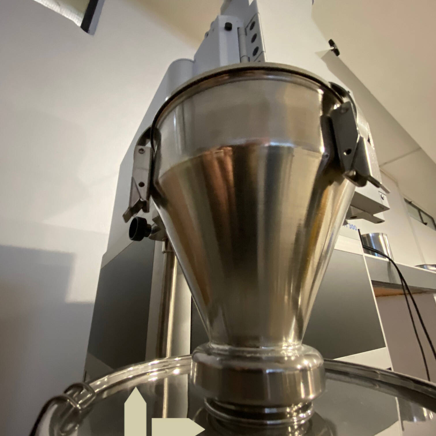Rifiuti analisi laboratorio triturazione caratterizzazione Ecosistemi Piacenza uai PREPARAZIONE CAMPIONI SOLIDI, NUOVA DOTAZIONE ECOSISTEMI